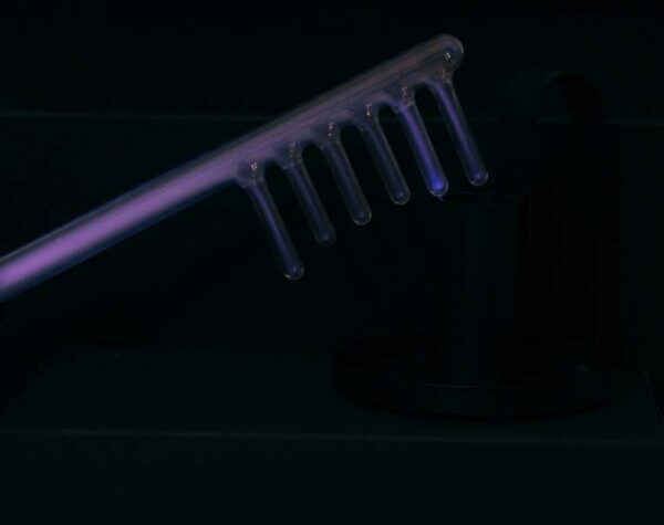 Ampoule de Violetwand: peigne pour le traitement du cuir chevelu