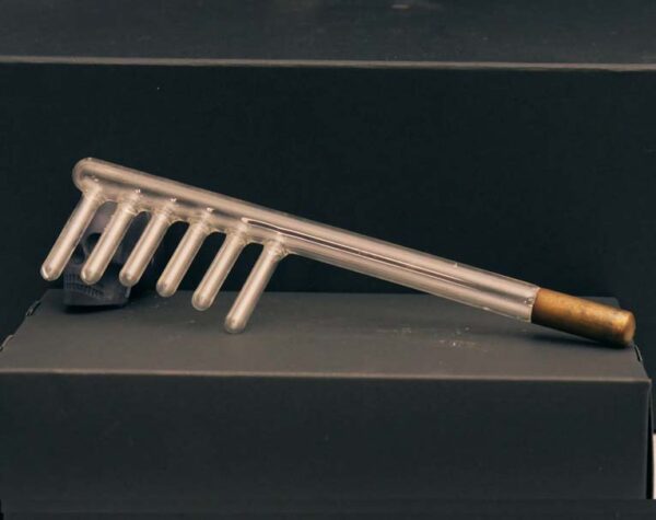 Ampoule de Violetwand: peigne pour le traitement du cuir chevelu